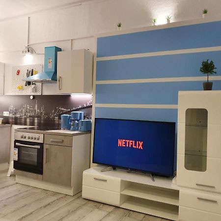Central Lichtenberger Apartment For 6 People Βερολίνο Εξωτερικό φωτογραφία