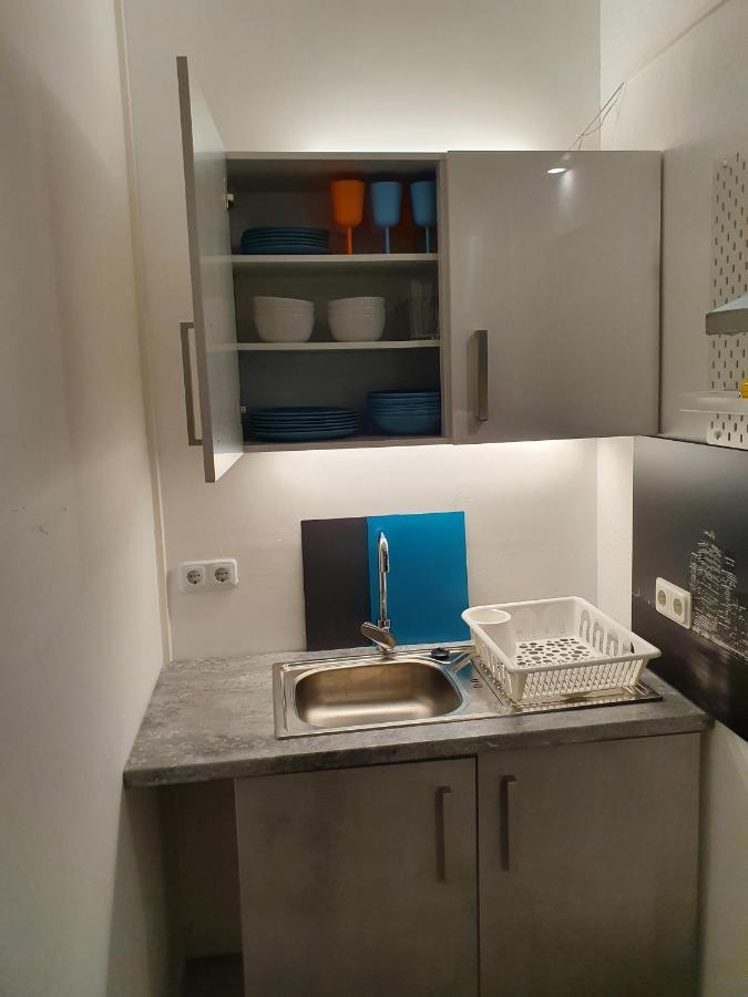 Central Lichtenberger Apartment For 6 People Βερολίνο Εξωτερικό φωτογραφία