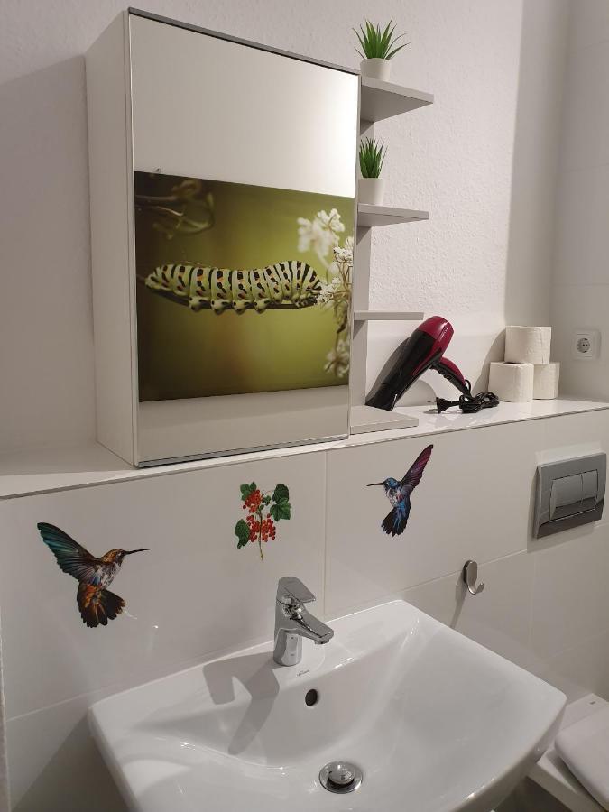 Central Lichtenberger Apartment For 6 People Βερολίνο Εξωτερικό φωτογραφία